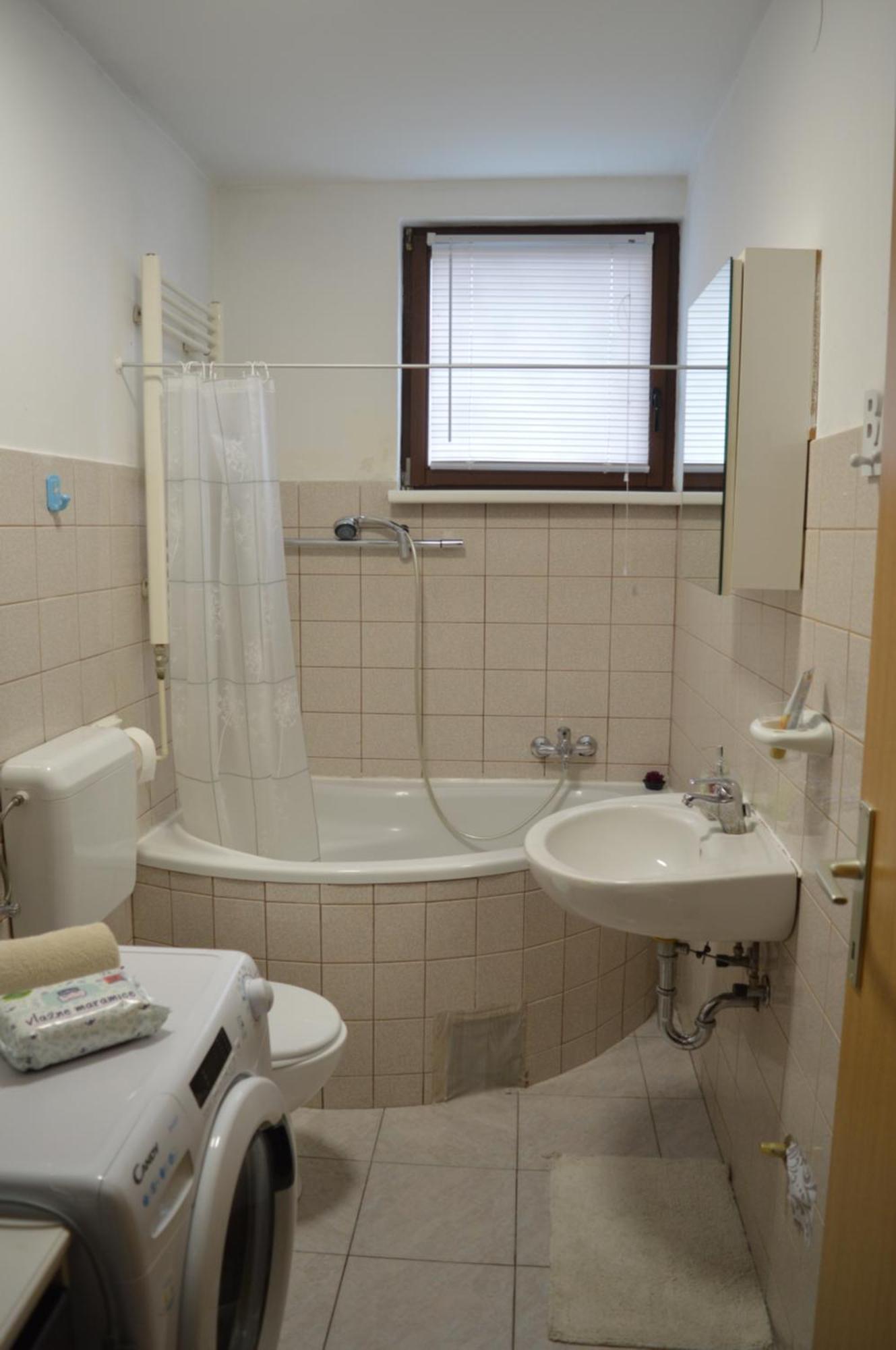 Saziv Apartman *